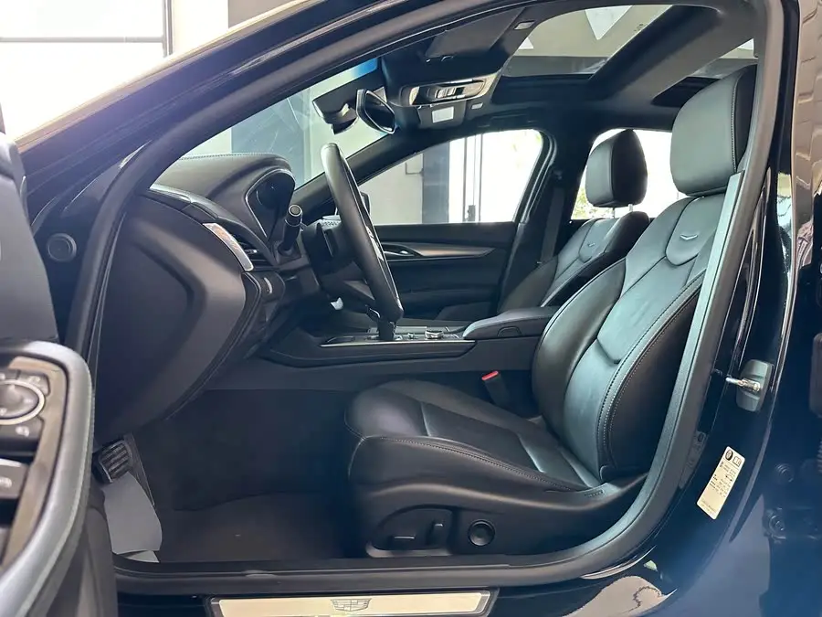 Cadillac CT5 2022 28T Luxury (Standard Version)