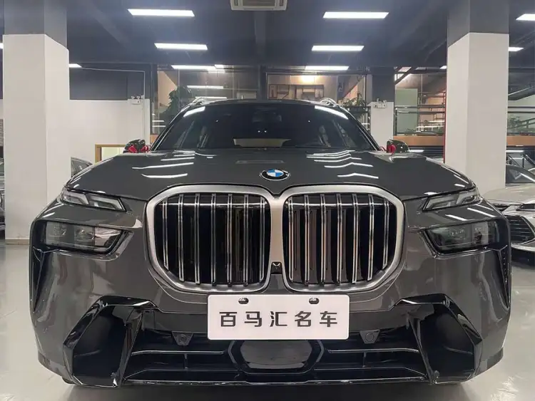 2023 BMW X7 xDrive40i M Sport Package