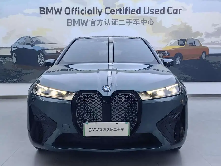 بي إم دبليو iX 2022 M60