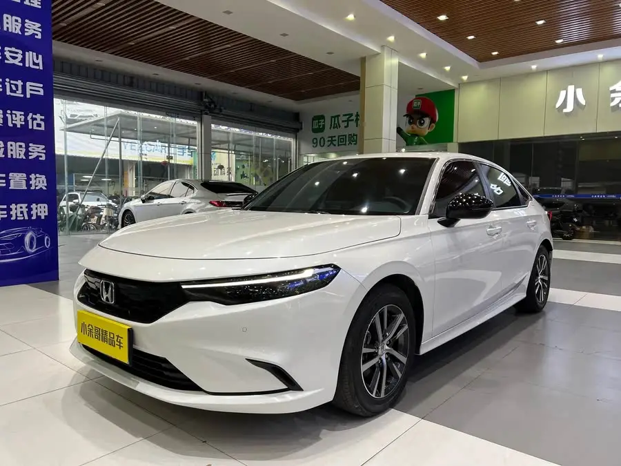 2023 Model 240TURBO CVT Leading Edition