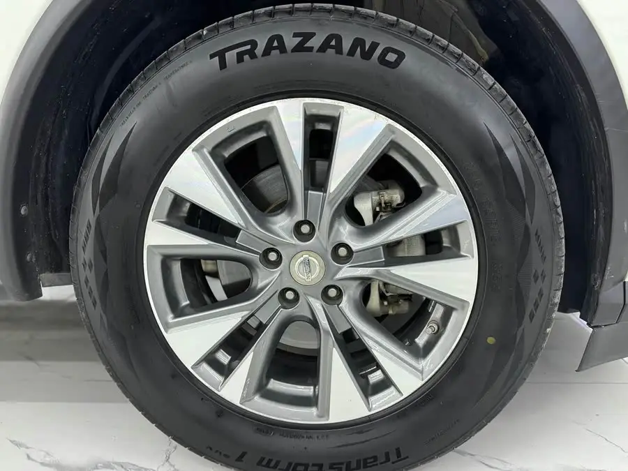 لو لان 2021 2.5 لتر XL دفع ثنائي ذكي فاخر