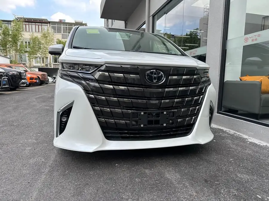 ألطفارد 2024 فئة المحرك المزدوج 2.5 لتر البريميوم