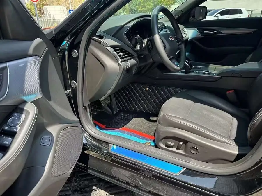 Cadillac CT5 2023 28T Luxury (Standard Version)