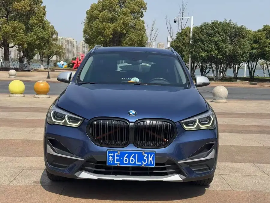 بي إم دبليو X1 2022 sDrive20Li النسخة الحصرية