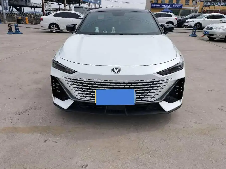 Changan UNI-V 2022 1.5T Premium