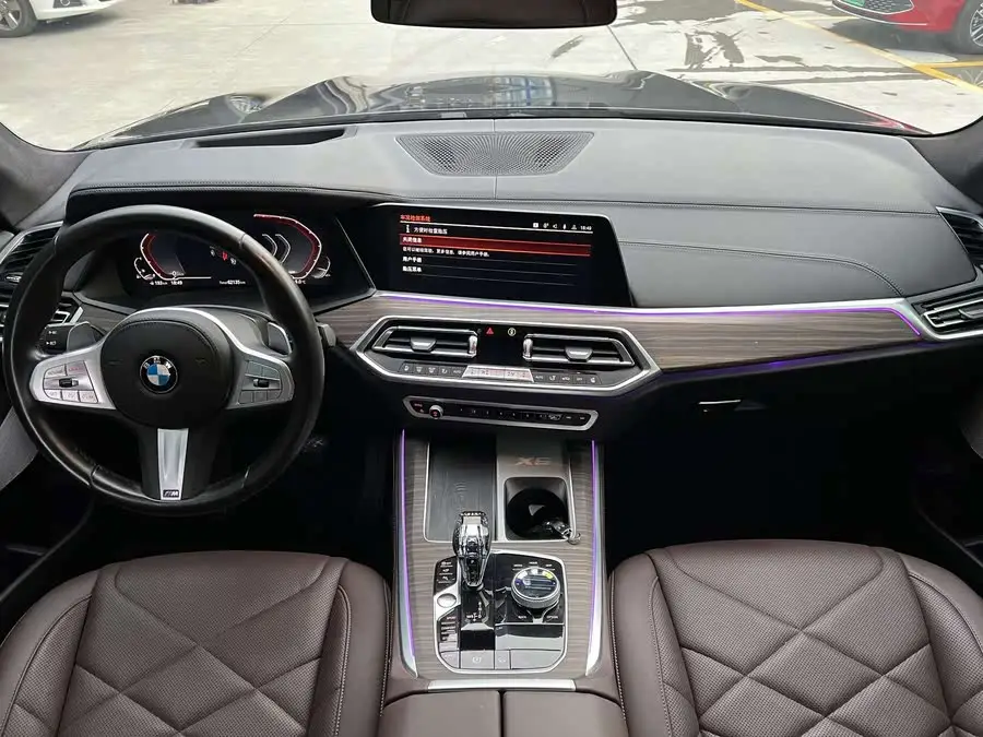 BMW X5 2022 xDrive 40Li Exclusive M Sport Package