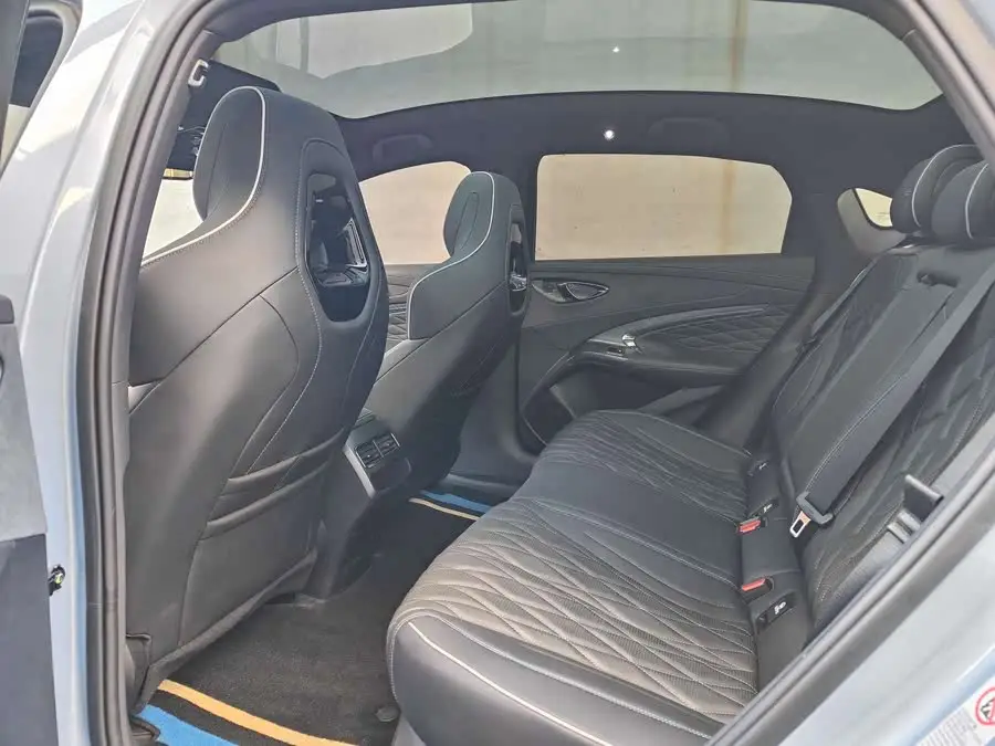 فريق البحر 2023 إصدار البطل 700 كم نسخة الأداء