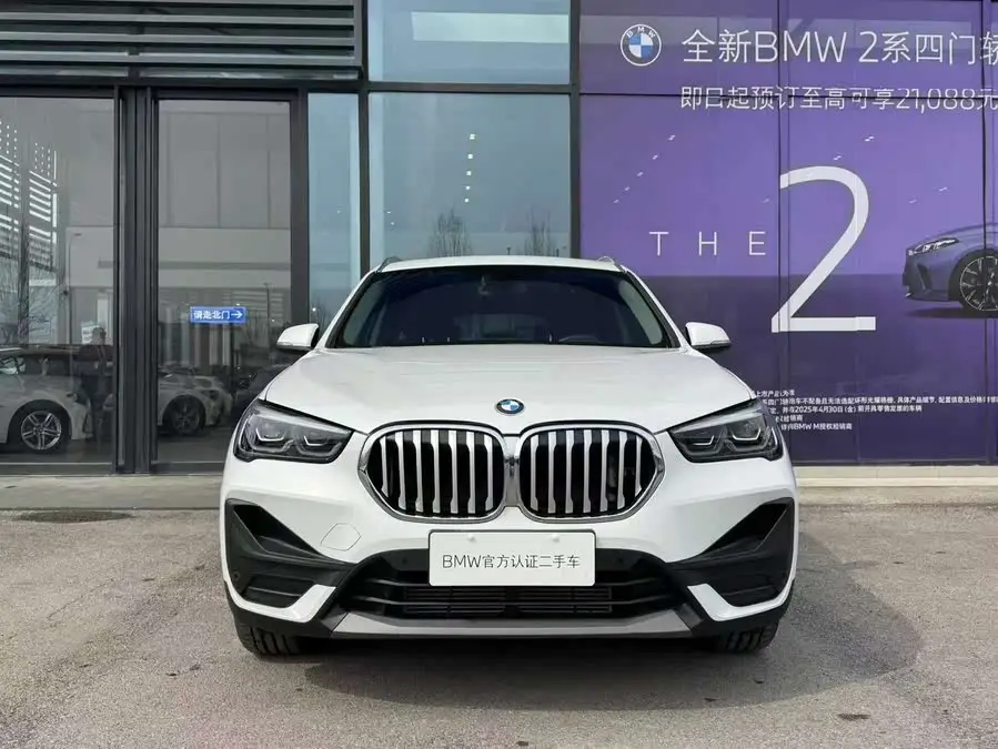 بي إم دبليو X1 2022 sDrive25Li الإصدار الرائد