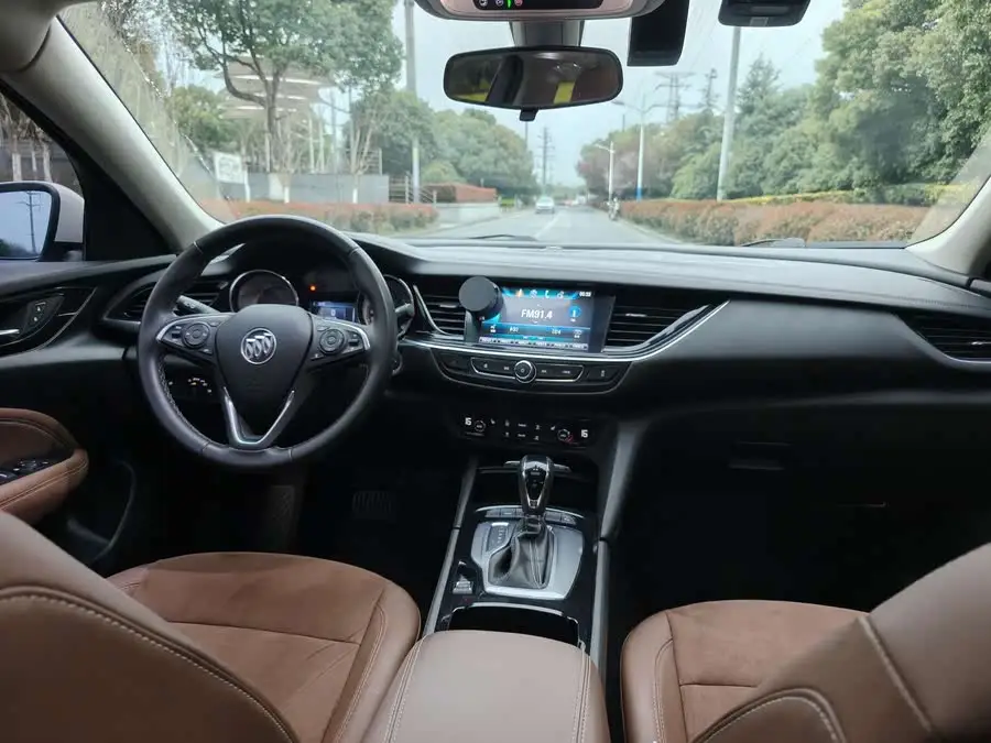 2019 بويك ريجال 20T طراز النخبة الوطنية VI