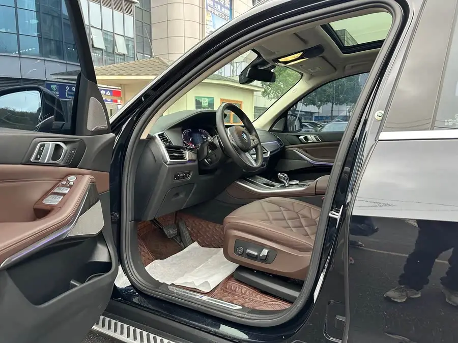 BMW X5 2022 Facelift xDrive 30Li Luxury M Sport Package