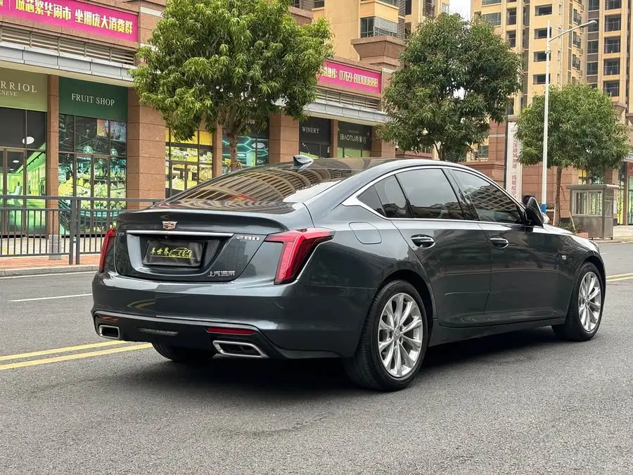 كاديلاك CT5 2022 28T الفاخرة