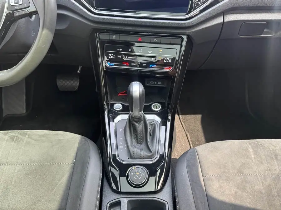 T-ROC 2021 Model Facelift 280 TSI DSG 4WD Luxury Intelligent Connectivity Version