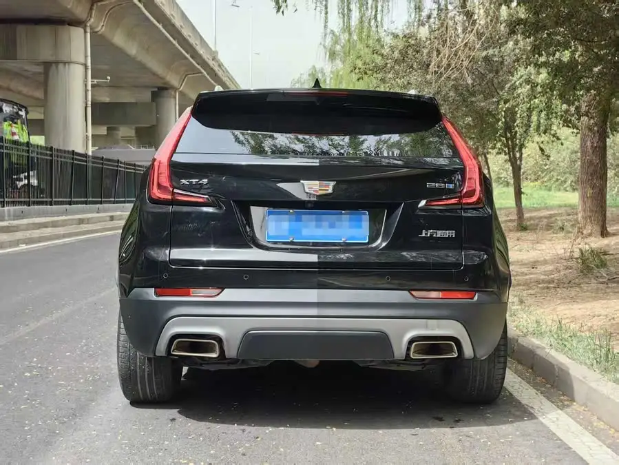 Cadillac XT4 2022 28T Luxury FWD