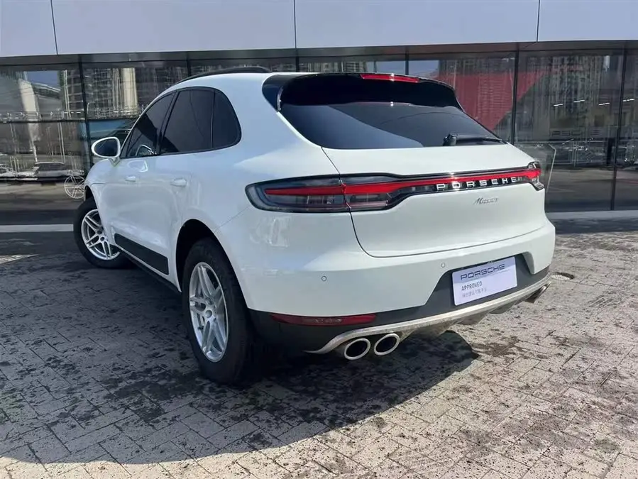 2021 Macan 2.0T