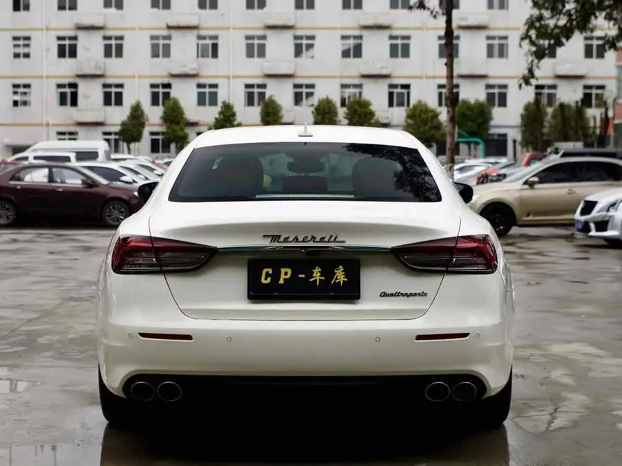 الرئاسي طراز 2021 3.0T الإصدار القياسي