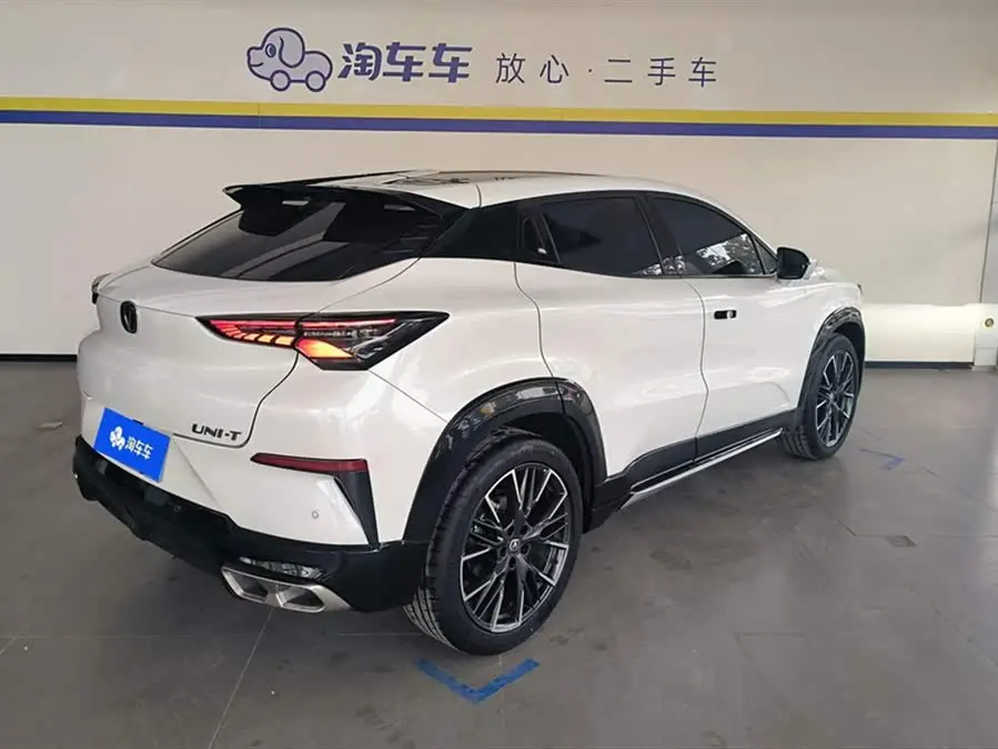 شانجان UNI-T 2023 الجيل الثاني 1.5T الفاخر