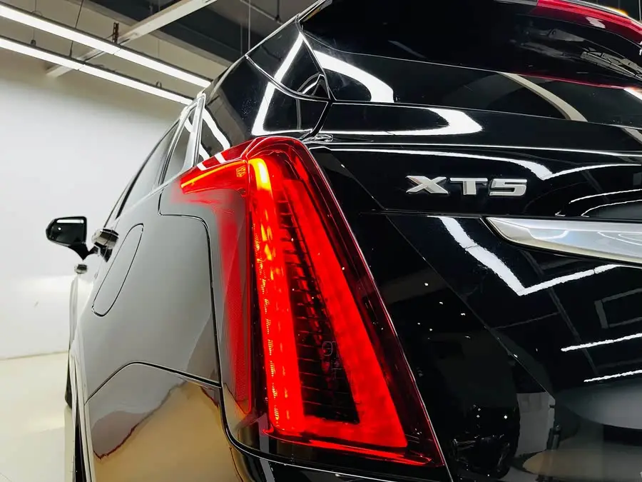 Cadillac XT5 2021 28T Luxury AWD