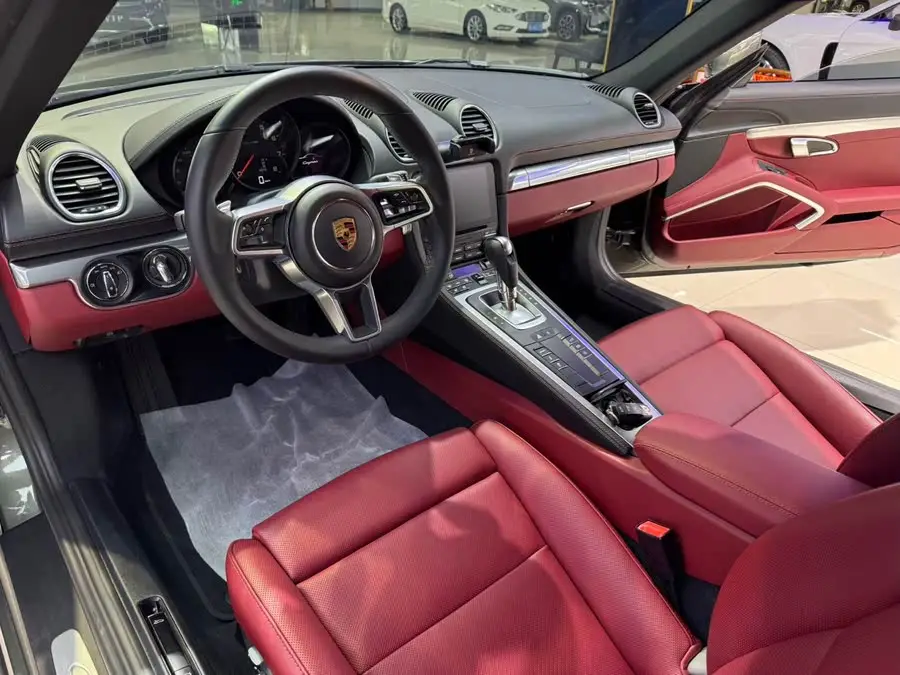 Porsche 718 2022 Cayman 2.0T