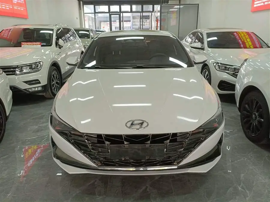 إيلانtra 2021 240TGDi DCT TOP فئة العلم