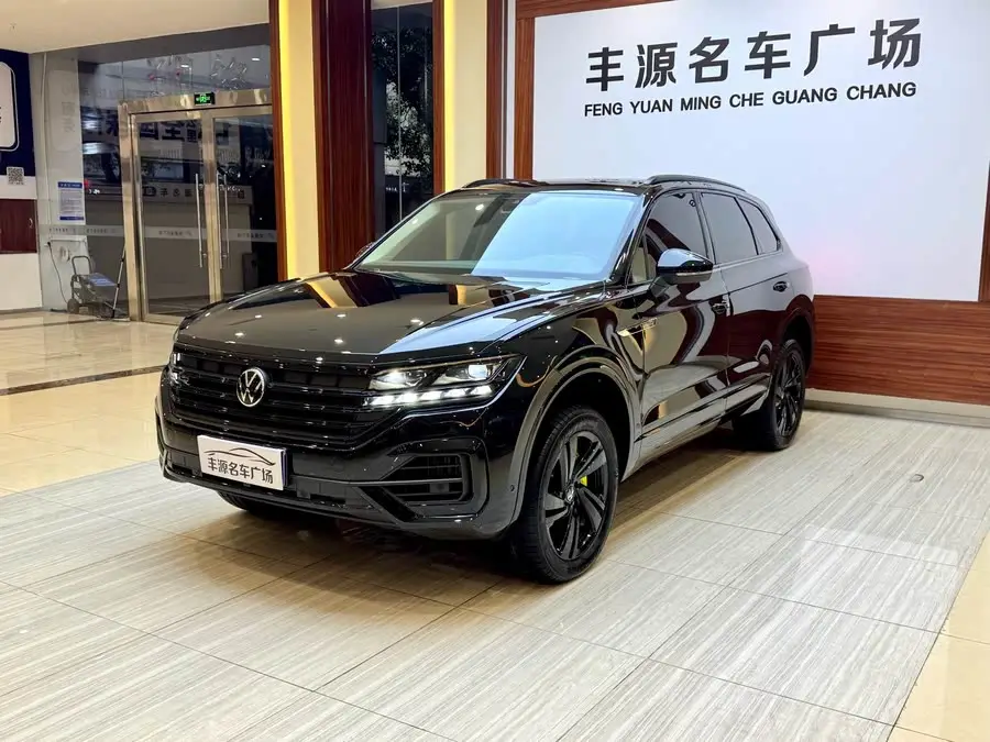 Touareg 2023 3.0 TSI R-Line Black Sport Package