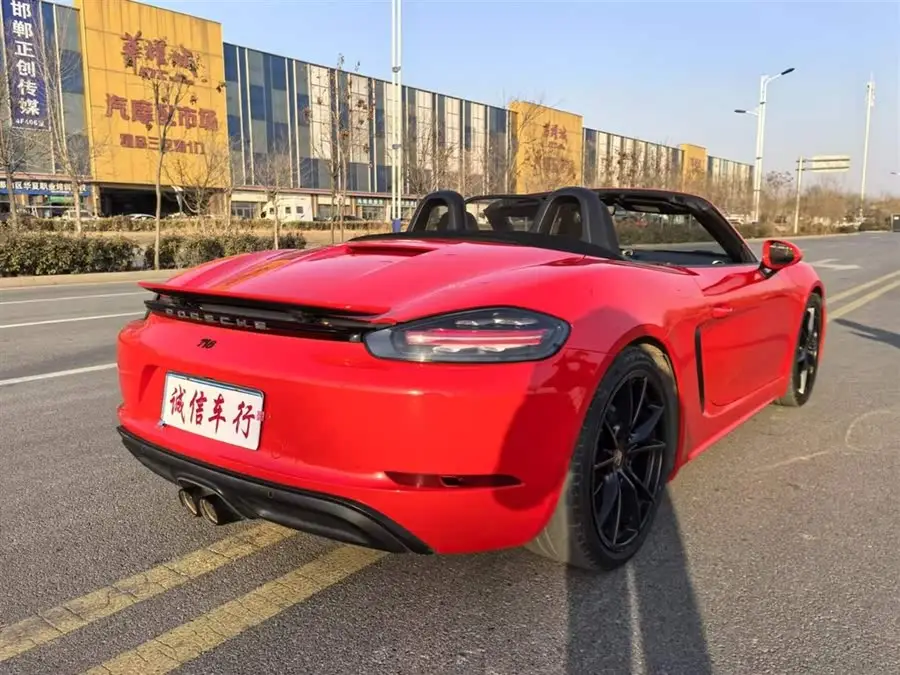 Porsche 718 2018 Model Boxster 2.0T