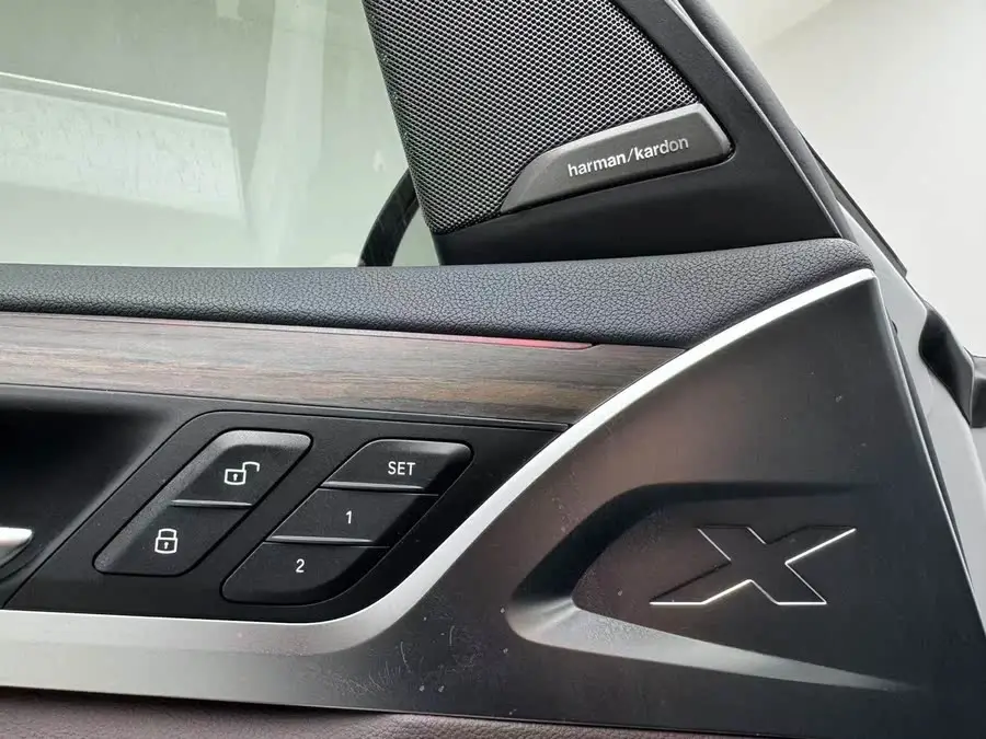 BMW X3 2021 xDrive28i Luxury Package