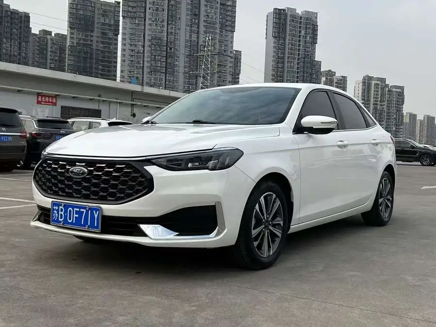 Ford Focus 2021 1.5L Automatic Diamond Edition