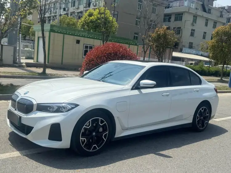 BMW i3 2024 eDrive 35 L