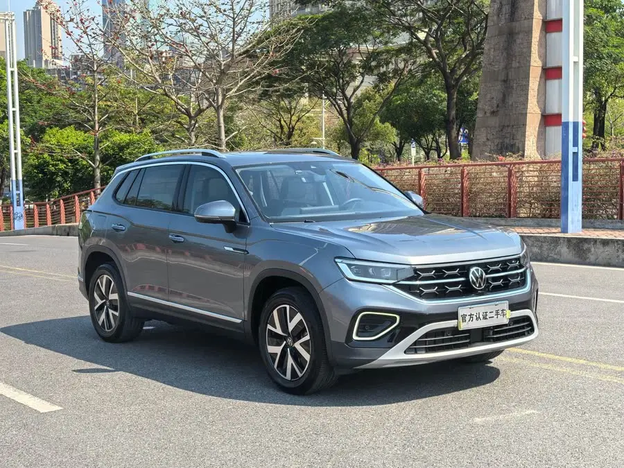 تيرون 2023 330 TSI الدفع الثنائي نسخة الرفاهية المتقدمة بلس