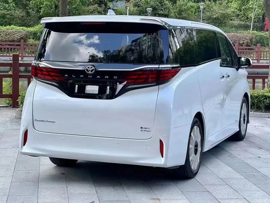 ألفارد 2024 طراز مزدوج المحرك 2.5 لتر النسخة المميزة