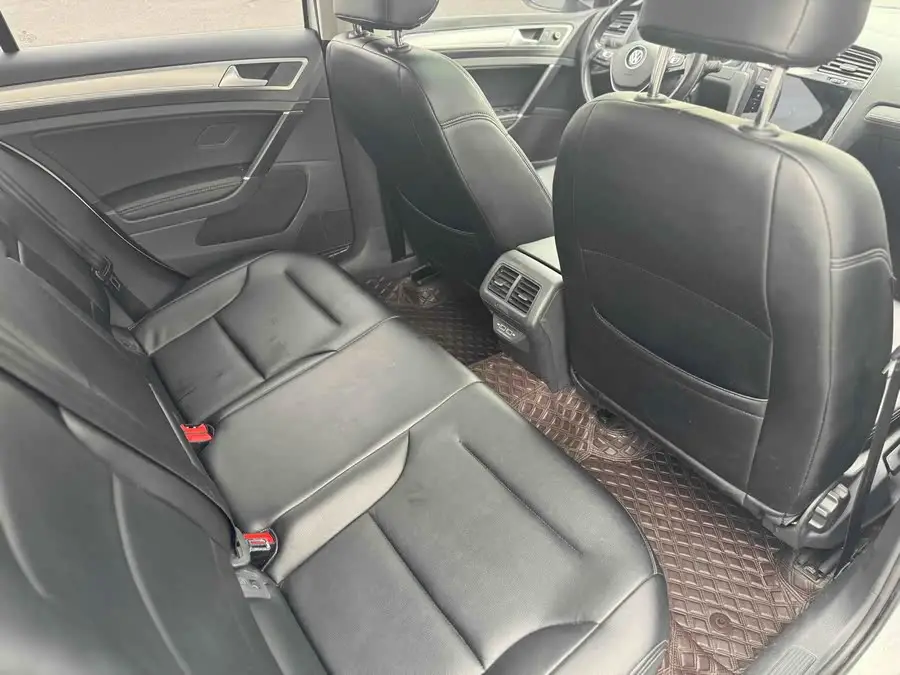 غولف 2020 280TSI DSG مريح