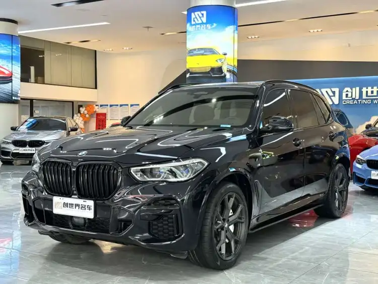BMW X5 2022 xDrive 40Li M Sport Package