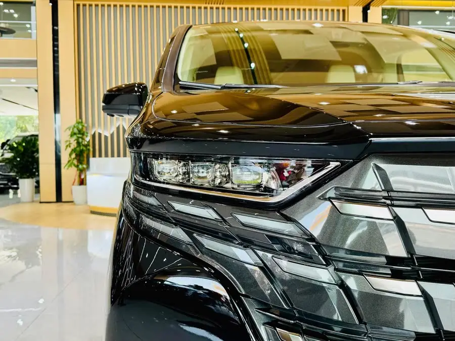 ألفارد 2024 مزدوج المحرك 2.5 لتر النسخة المتميزة