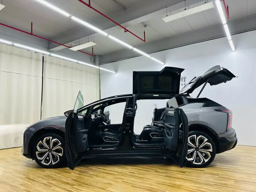 HiPhi X 2021 Flagship Version 6-Seater