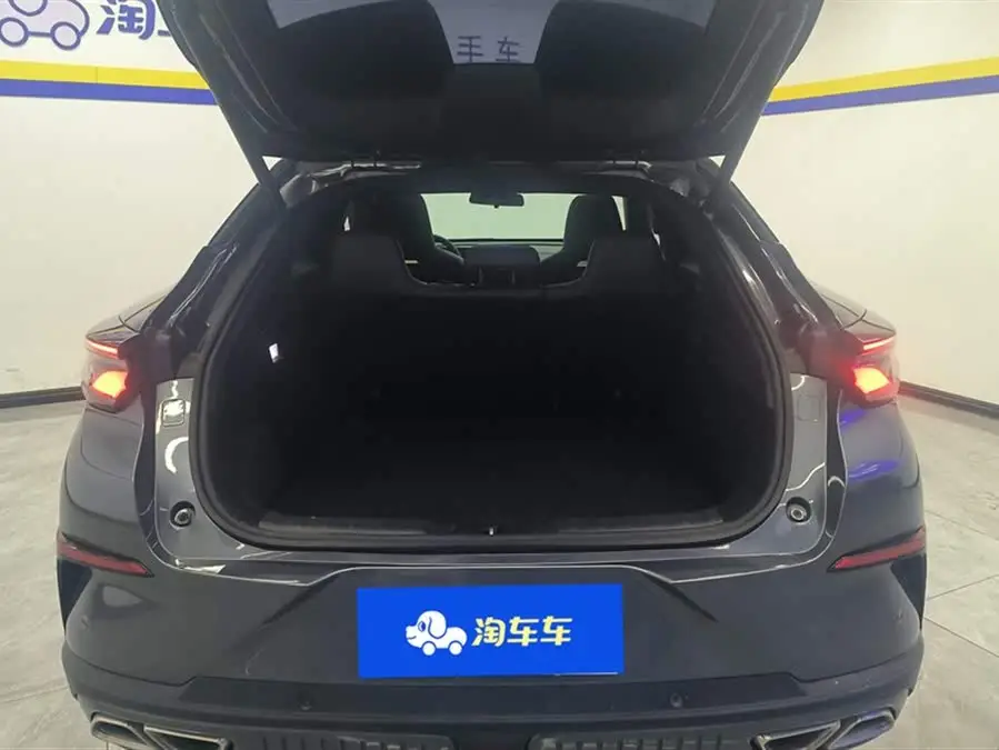 شانغن UNI-T 2022 طراز 1.5T رائد