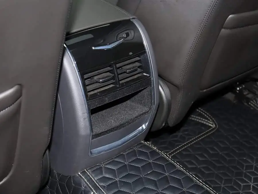 كاديلاك CT6 2022 28T الفاخرة