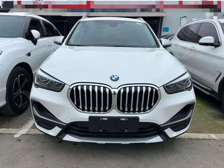 بي إم دبليو X1 2022 sDrive20Li إصدار الموضة