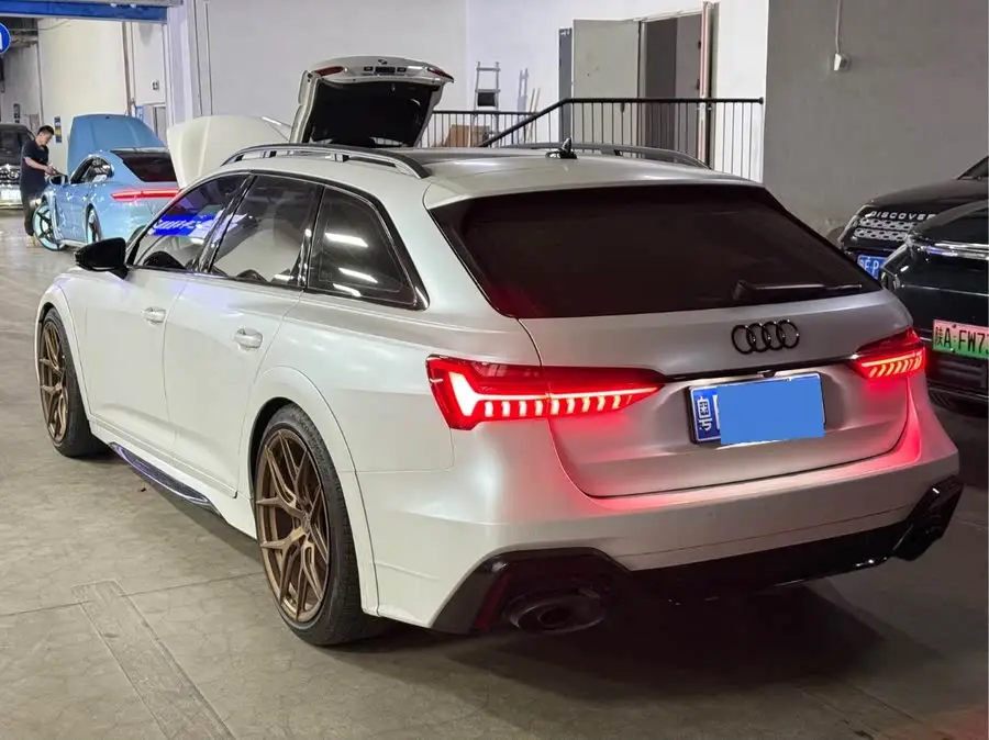 Audi A6 (Import) 2020 Allroad Quattro Explorer 55 TFSI Luxury Off-road Variant