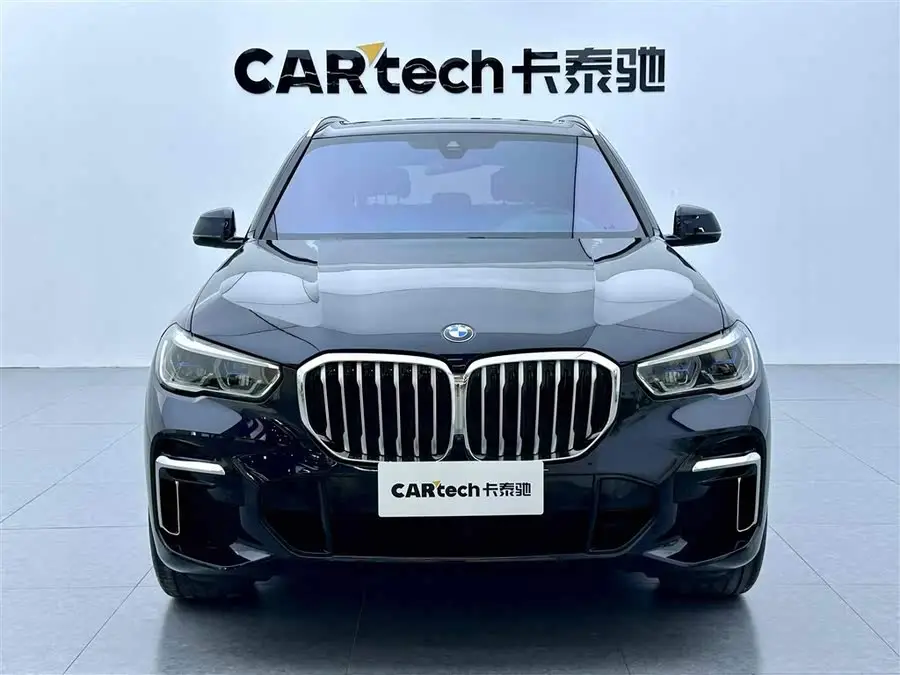 بي إم دبليو X5 2022 طراز مُعدل xDrive 40Li حزمة M الرياضية