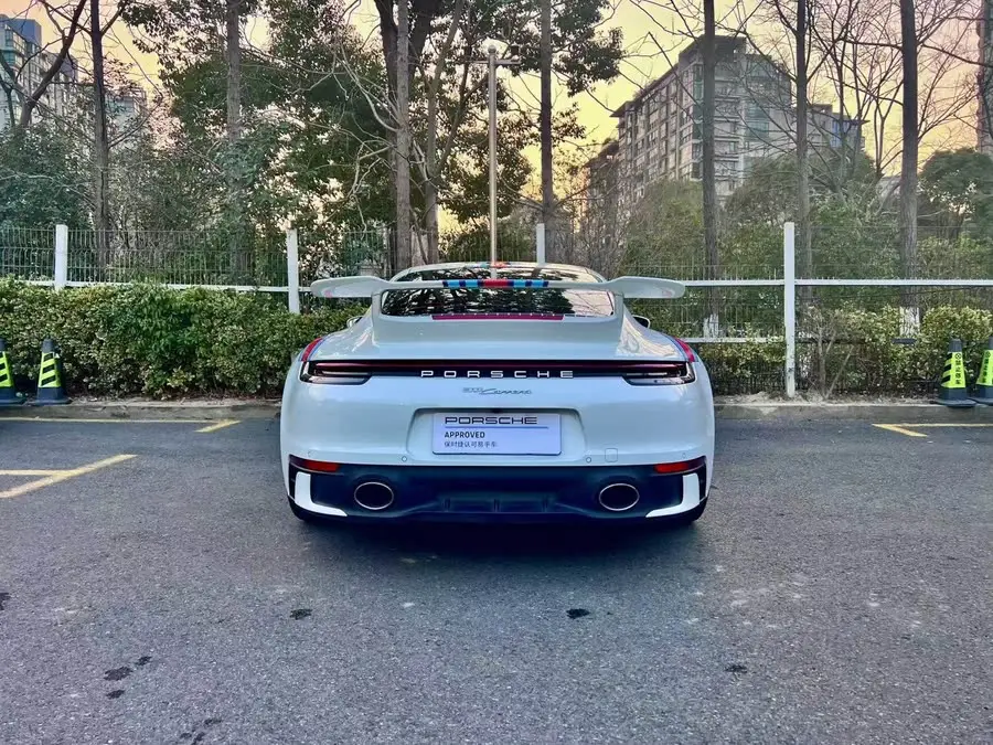 Porsche 911 2023 Carrera 3.0T