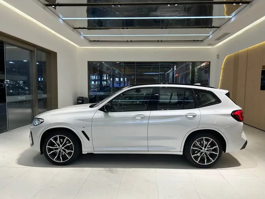 BMW X3 2023 xDrive30i Leading Edition M Night Package