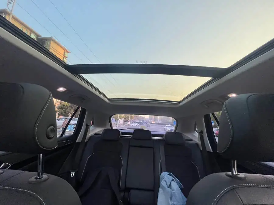 تيرون 2020 330 TSI دفع ثنائي نسخة فاخرة متصلة ذكيًا برو