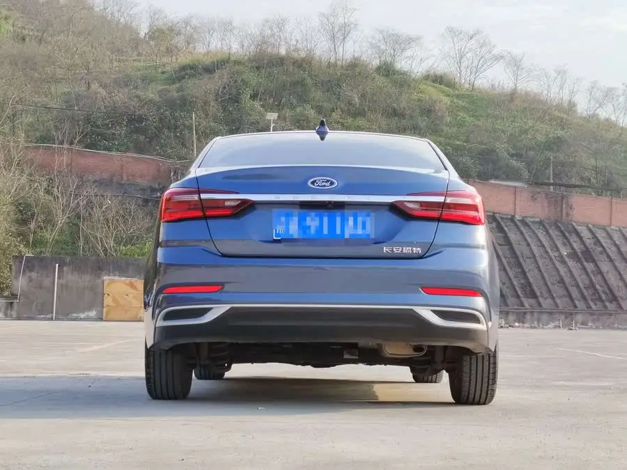 Ford Fiesta 2021 1.5L Automatic Golden Edition