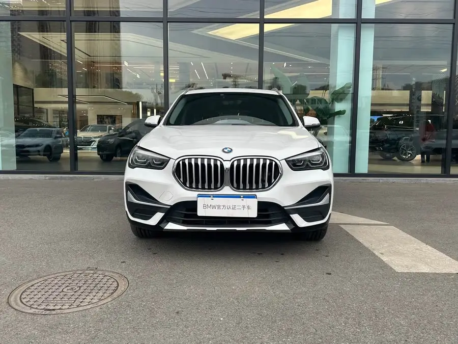 بي إم دبليو X1 2020 sDrive20Li الفئة الفاخرة