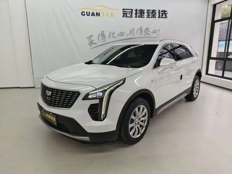 Cadillac XT4 2022 28T Luxury FWD