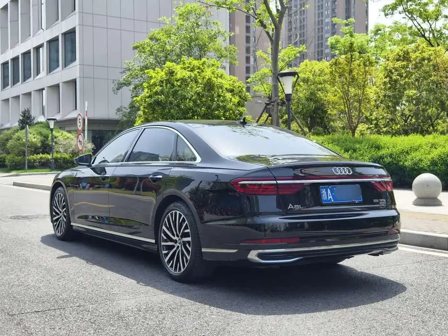 Audi A8 2023 A8L 55 TFSI quattro Flagship