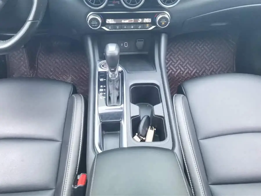 سلفي 2021 1.6L XL CVT إصدار الاستمتاع