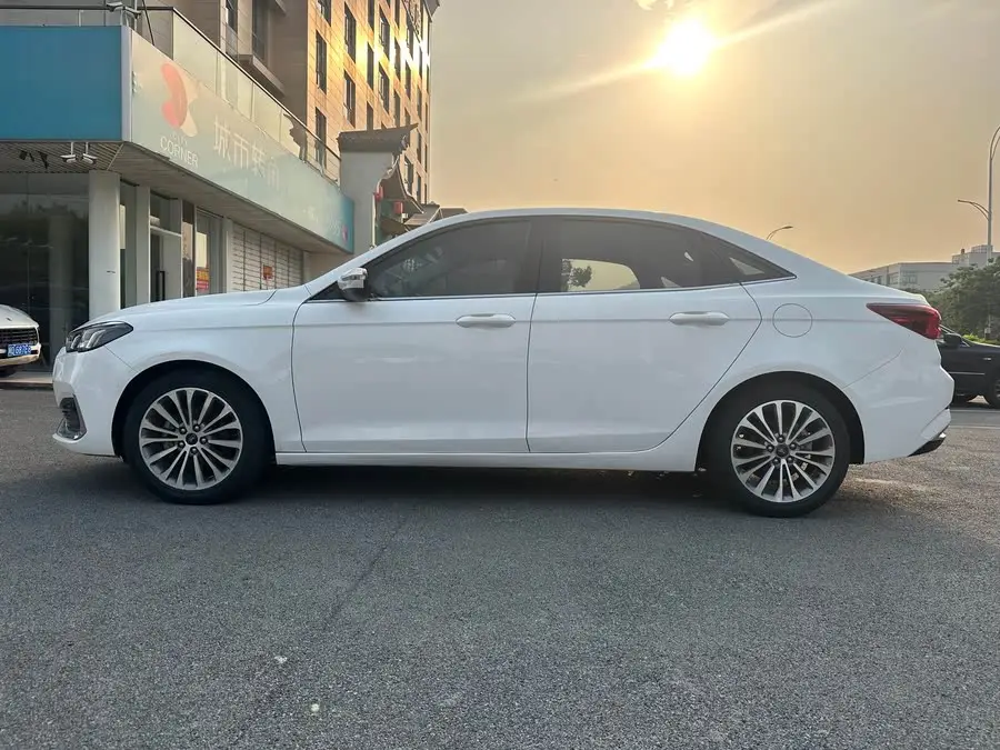 فورد فوكس 2021 1.5 لتر أوتوماتيكي إصدار الماس