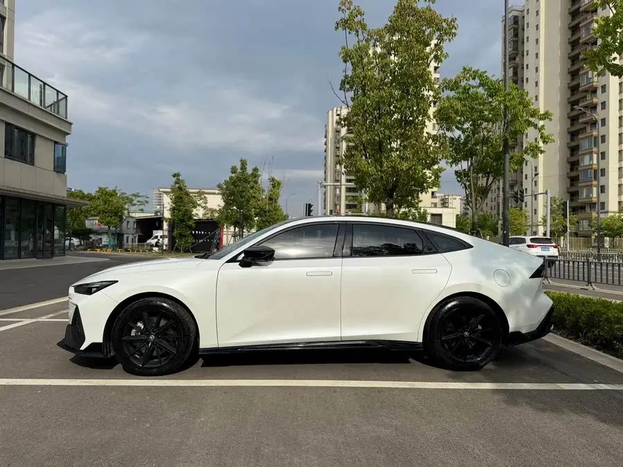 Changan UNI-V 2023 2.0T Speed Version