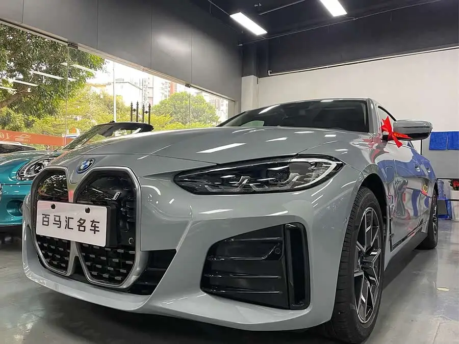 BMW i4 2023 eDrive35